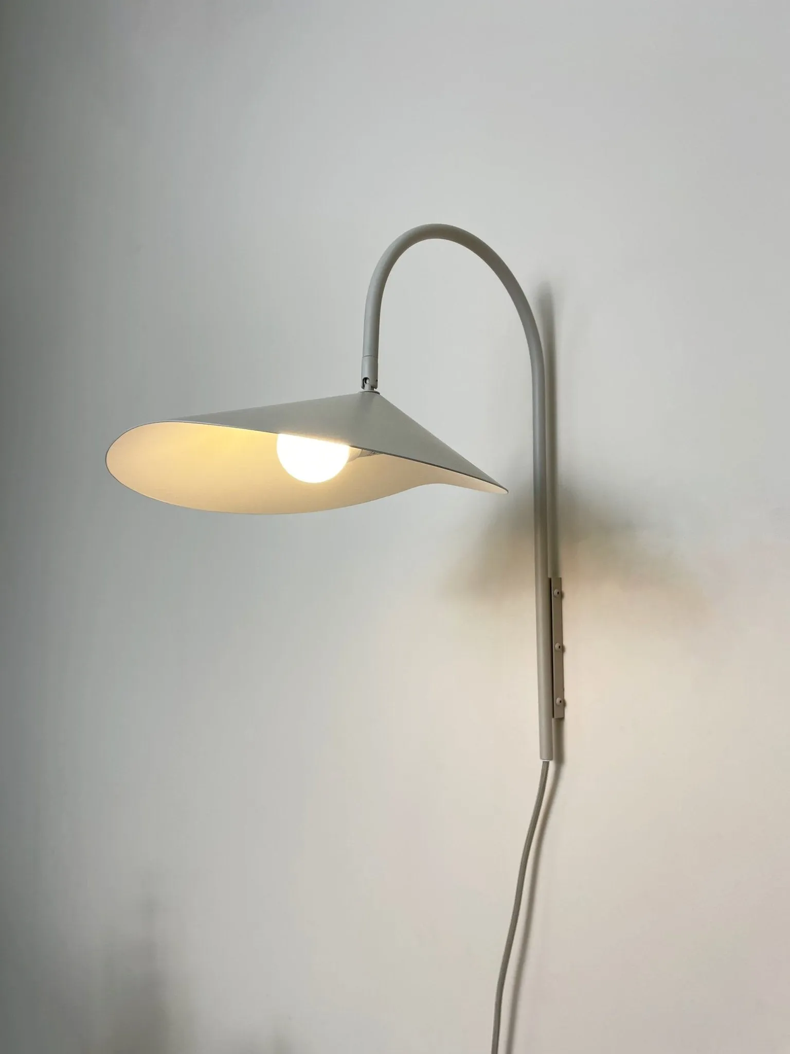 Arum Swivel Wall Lamp