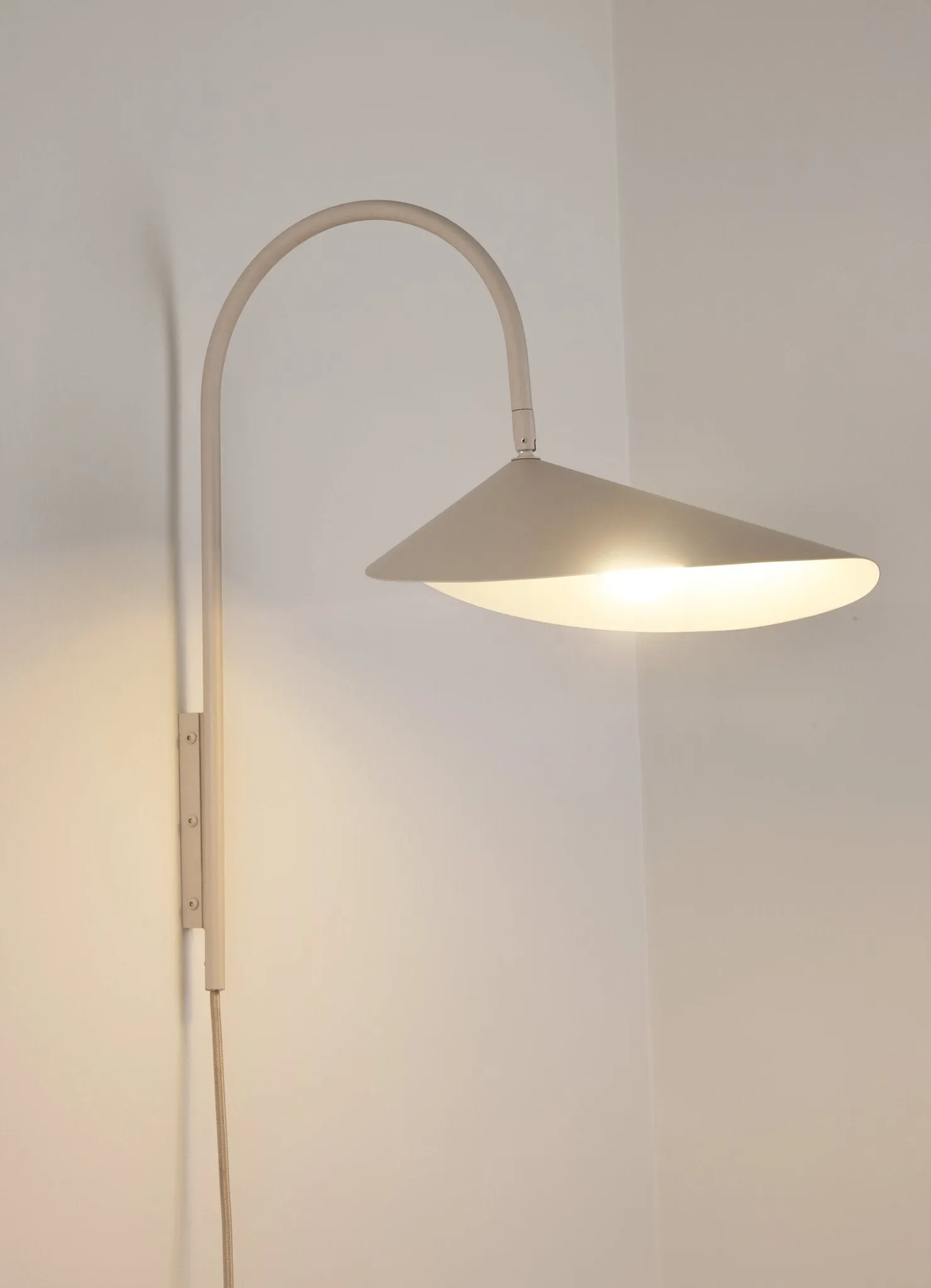 Arum Swivel Wall Lamp