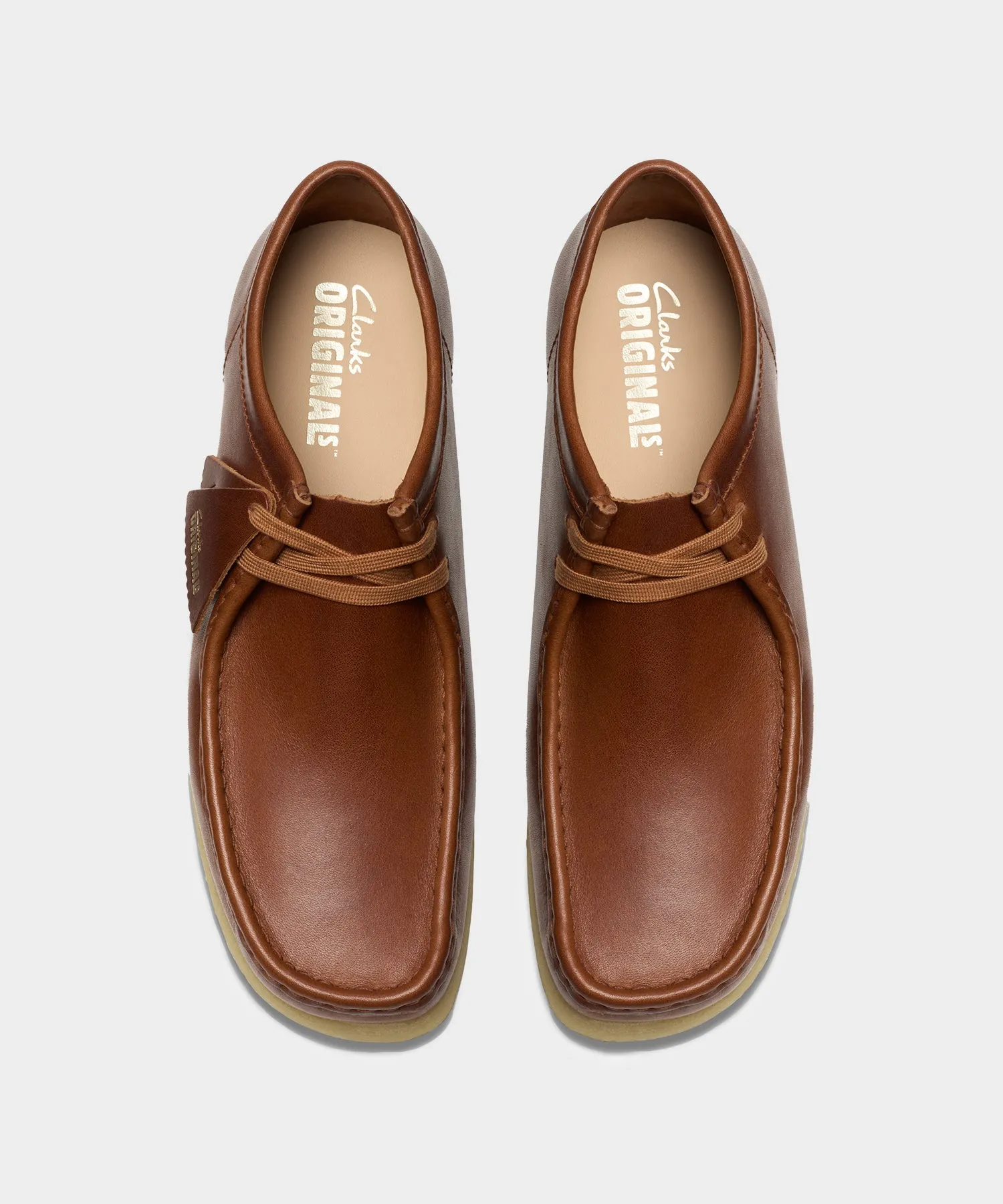 Clarks Wallabee Low in Tan Leather