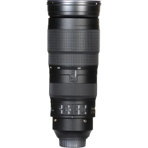 Nikon AF-S NIKKOR 200-500mm f/5.6E ED VR Lens with Sandisk 64GB Memory, Portable LED Light, and Deluxe Padded Backpack